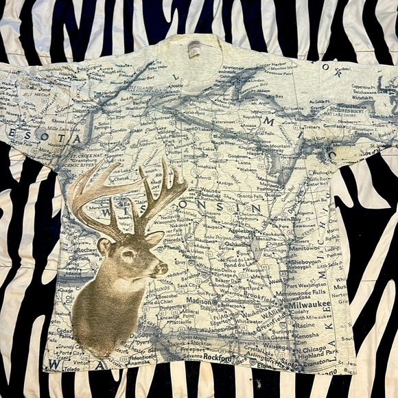 Vintage Used (Mainly) Wisconsin Map / Deer T shirt - Picture 1 of 6
